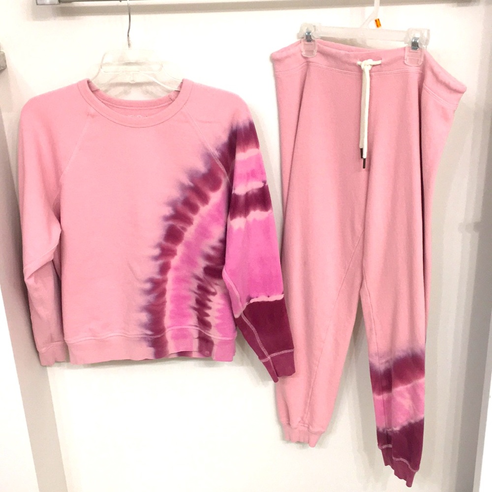 Time and Tru tie dye sweatshirt & sweatpants set, size Small